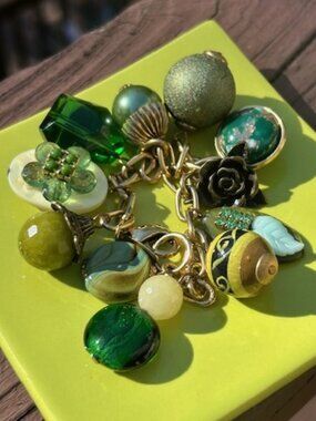 LENORA DAME Chunky Gold Tone Green Mixed Media Charm BRACELET